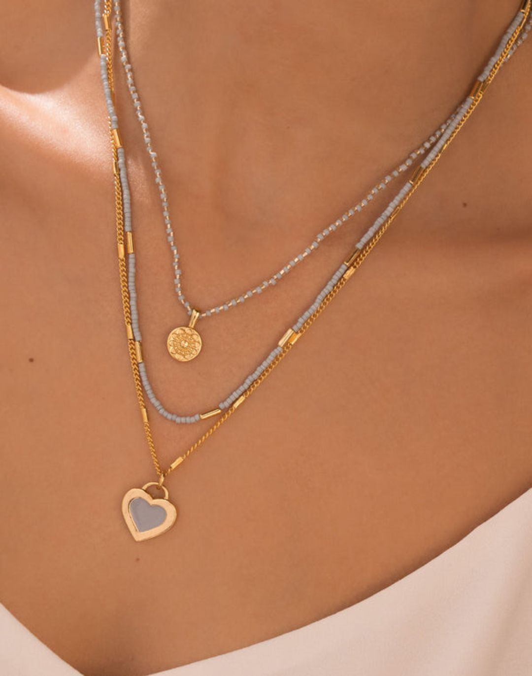 SET 3 COLLARES MANDALA CORAZOÓN + ARETES SORPRESA