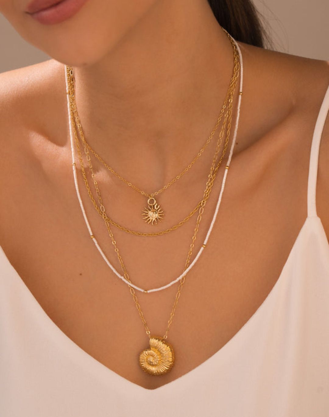 SET 4 COLLARES SOL CARACOL + ARETES