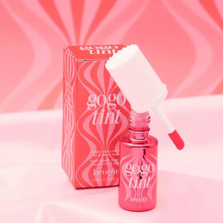 TINTE PARA LABIOS Y MEJILLAS BENEFIT