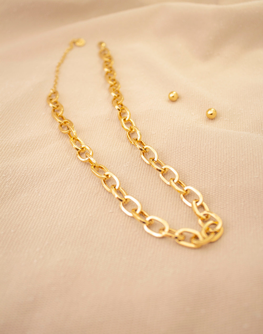 COLLAR + TOPOS CLEO
