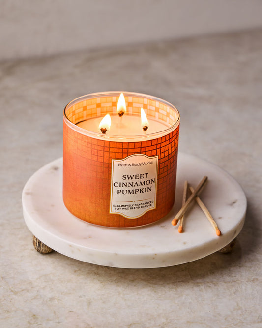 CALABAZA DULCE CON CANELA – Vela Perfumada de 3 Mechas – Notas Especiadas y Gourmand