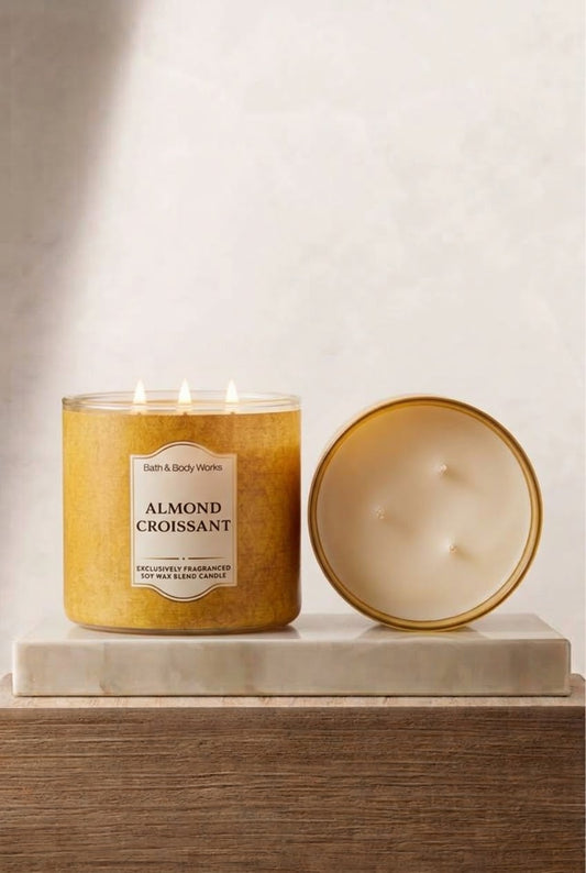 CROISSANT DE ALMENDRAS Vela Perfumada de 3 Mechas – Notas Gourmand y Almendradas