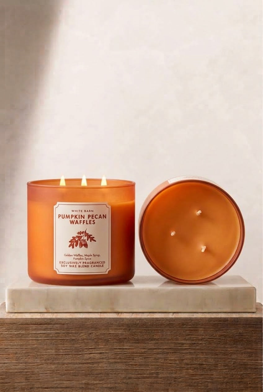 WAFFLES DE CALABAZA Y NUECES
 – Vela Perfumada de 3 Mechas – Notas Gourmand y Especiadas